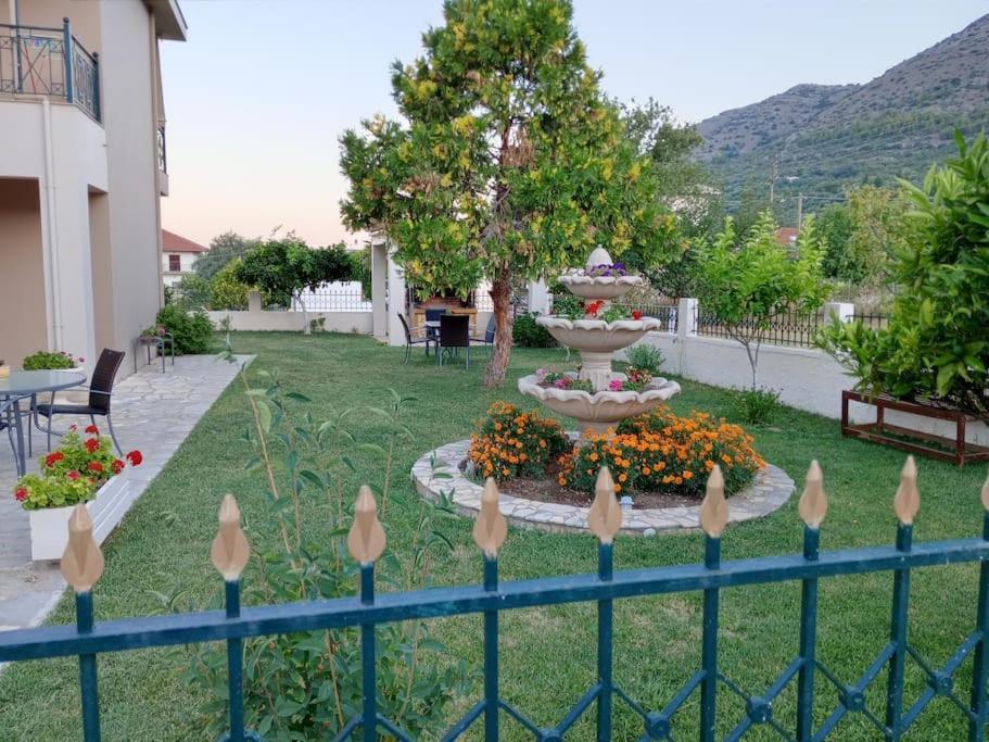 Διαμέρισμα Μεντησ Igoumenitsa Bagian luar foto