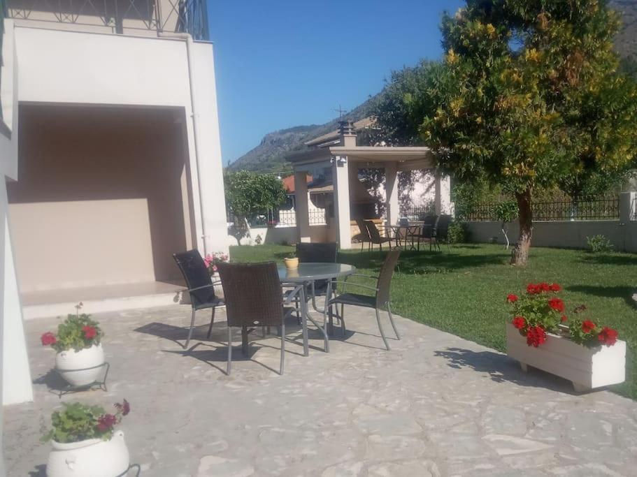 Διαμέρισμα Μεντησ Igoumenitsa Bagian luar foto