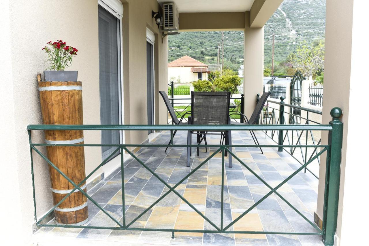 Διαμέρισμα Μεντησ Igoumenitsa Bagian luar foto